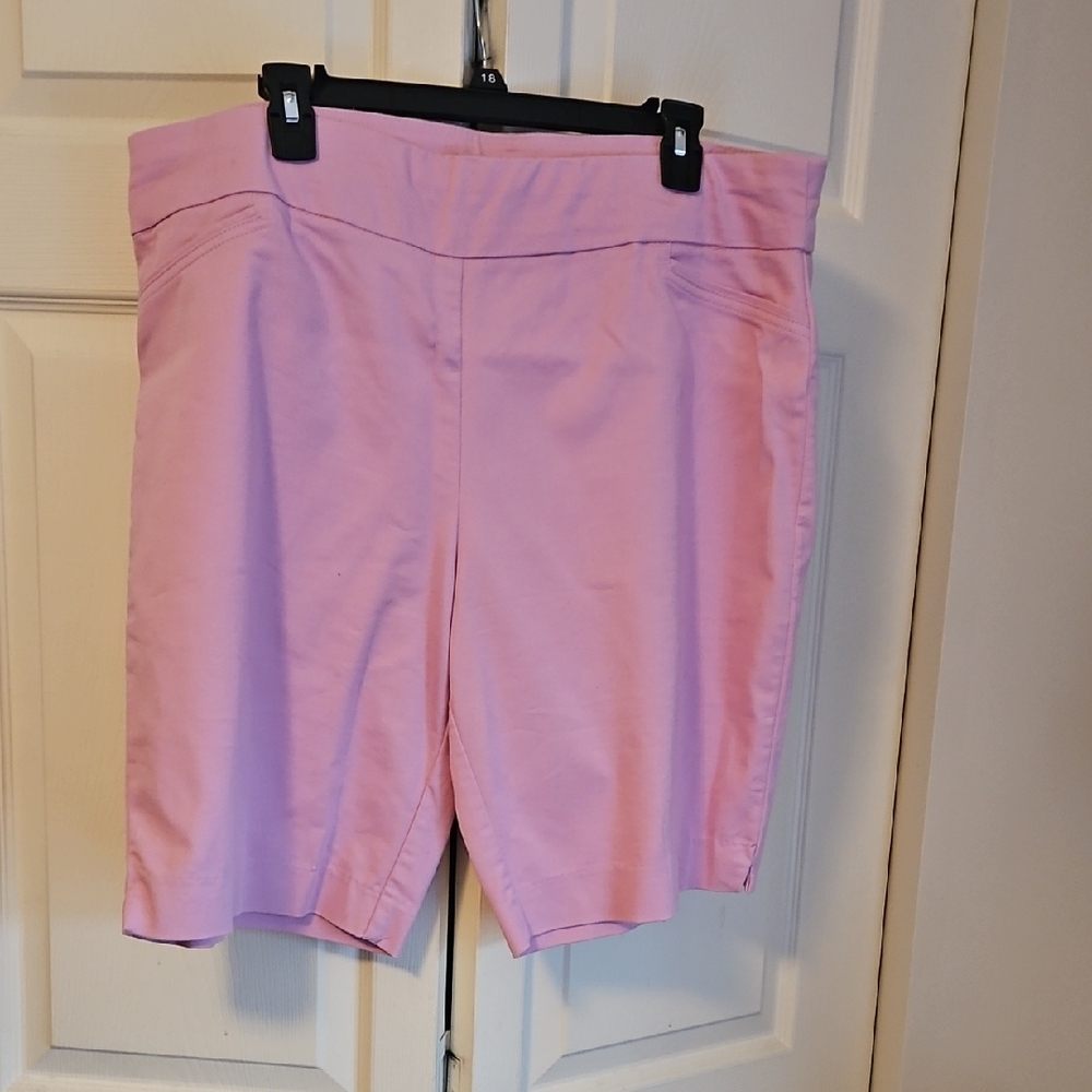 Croft & Barrow Light Pink Women's Bermuda Shorts
